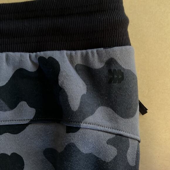 - NWT All In Motion Camo Jogger plus XXL - Picture 10 of 10